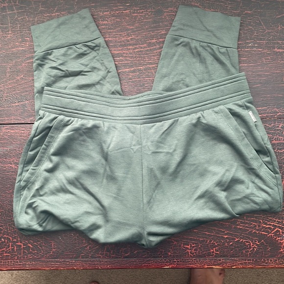 Eddie Bauer Lounge Olive Pants - Picture 2 of 3